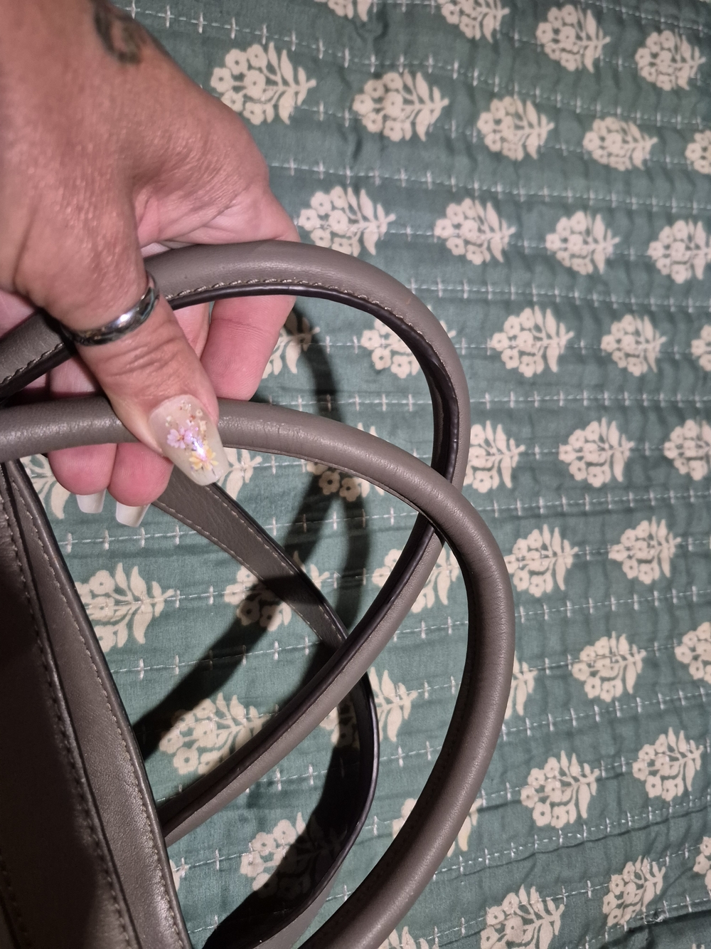 Michael Kors Hamilton Tote - Picture 4 of 13
